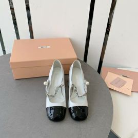 Picture of Miu Miu Shoes Women _SKUfw131578283fw